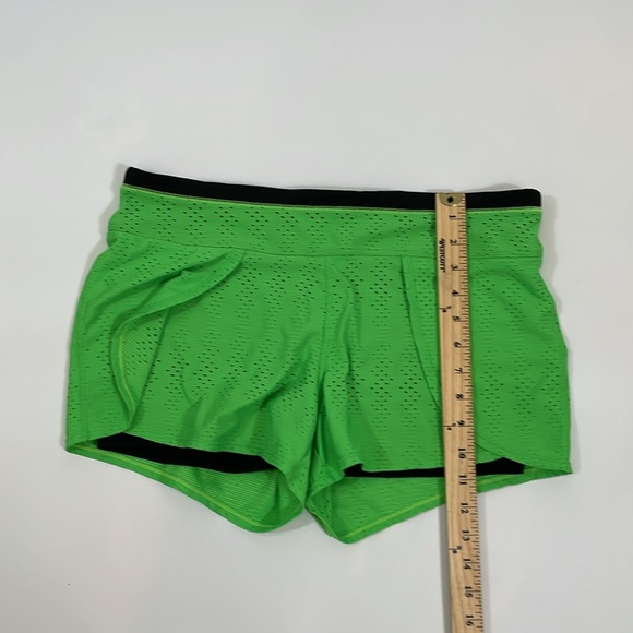 Athleta Shorts Size L Running Athletic Green And Black EUC - Picture 6 of 9